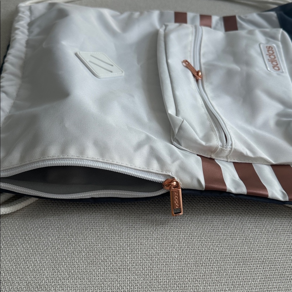 New Adidas Draw String Bag - Picture 5 of 5